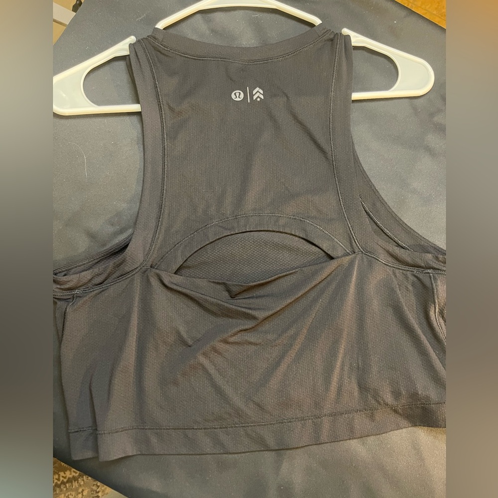 lululemon athletica cropped muscle tank